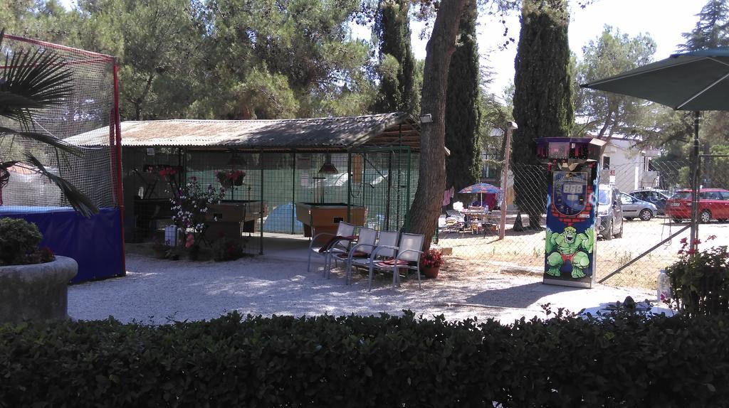 Mobile Home Cinzia Pula Exterior photo