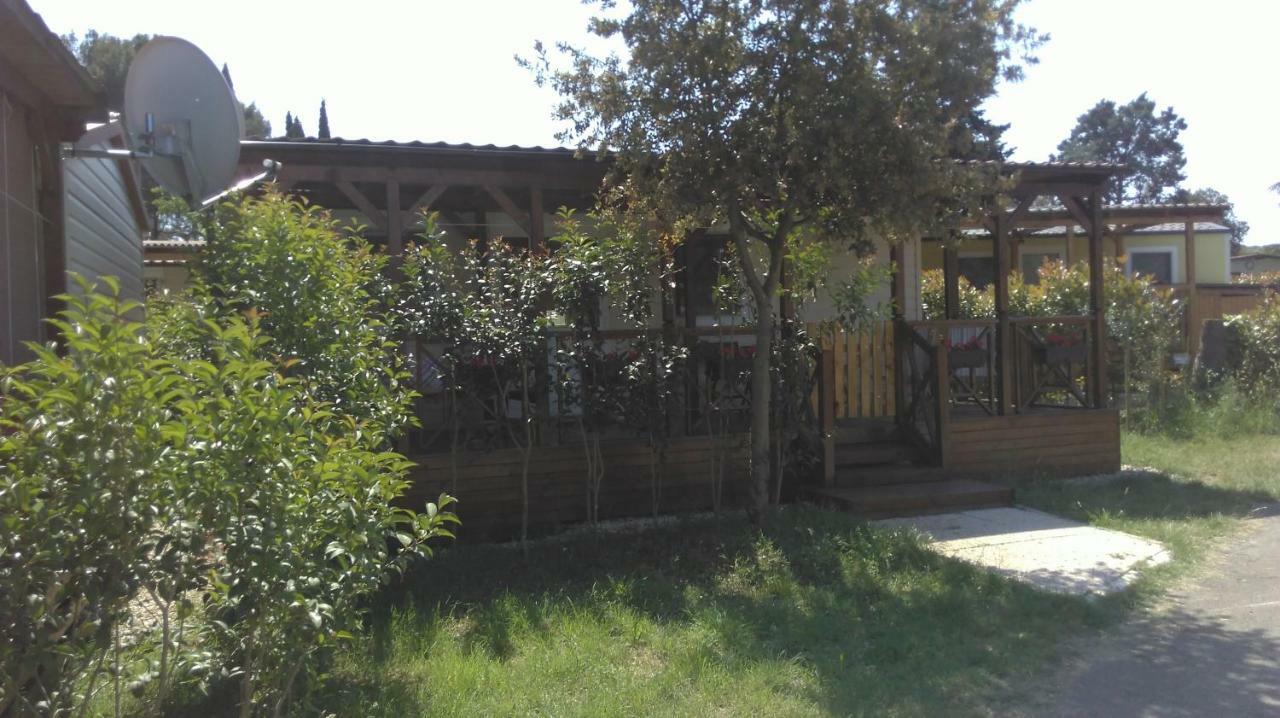 Mobile Home Cinzia Pula Exterior photo